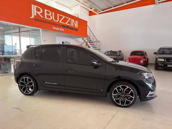 RENAULT SANDERO 2.0 16V HI-FLEX RS MANUAL RENAULT SANDERO 2.0 16V HI-FLEX RS MANUAL